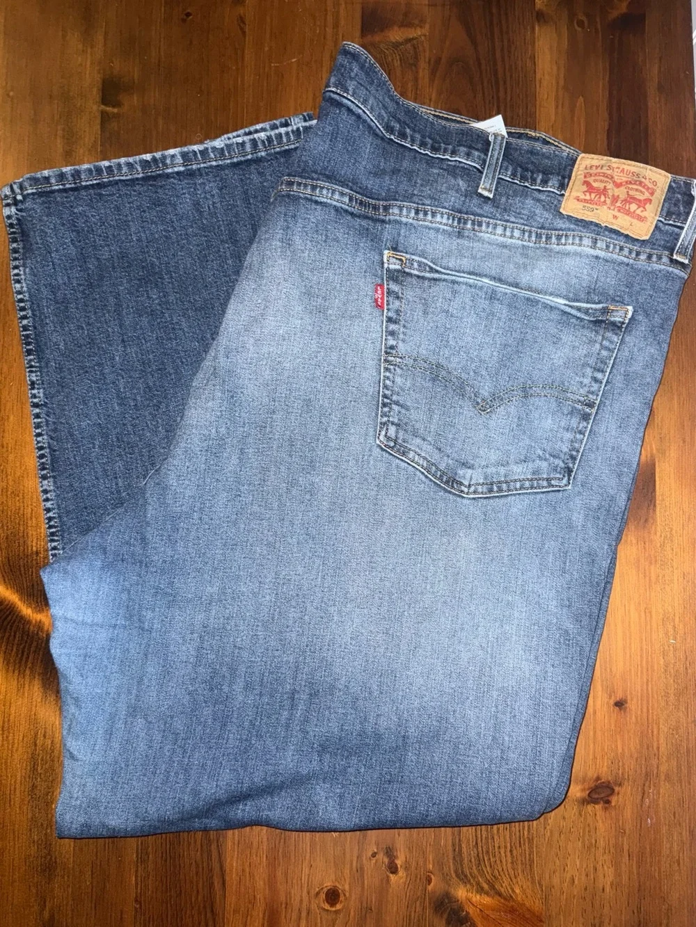 Levi's 559 Men's Light Blue Relaxed Straight Leg Jeans 56x32